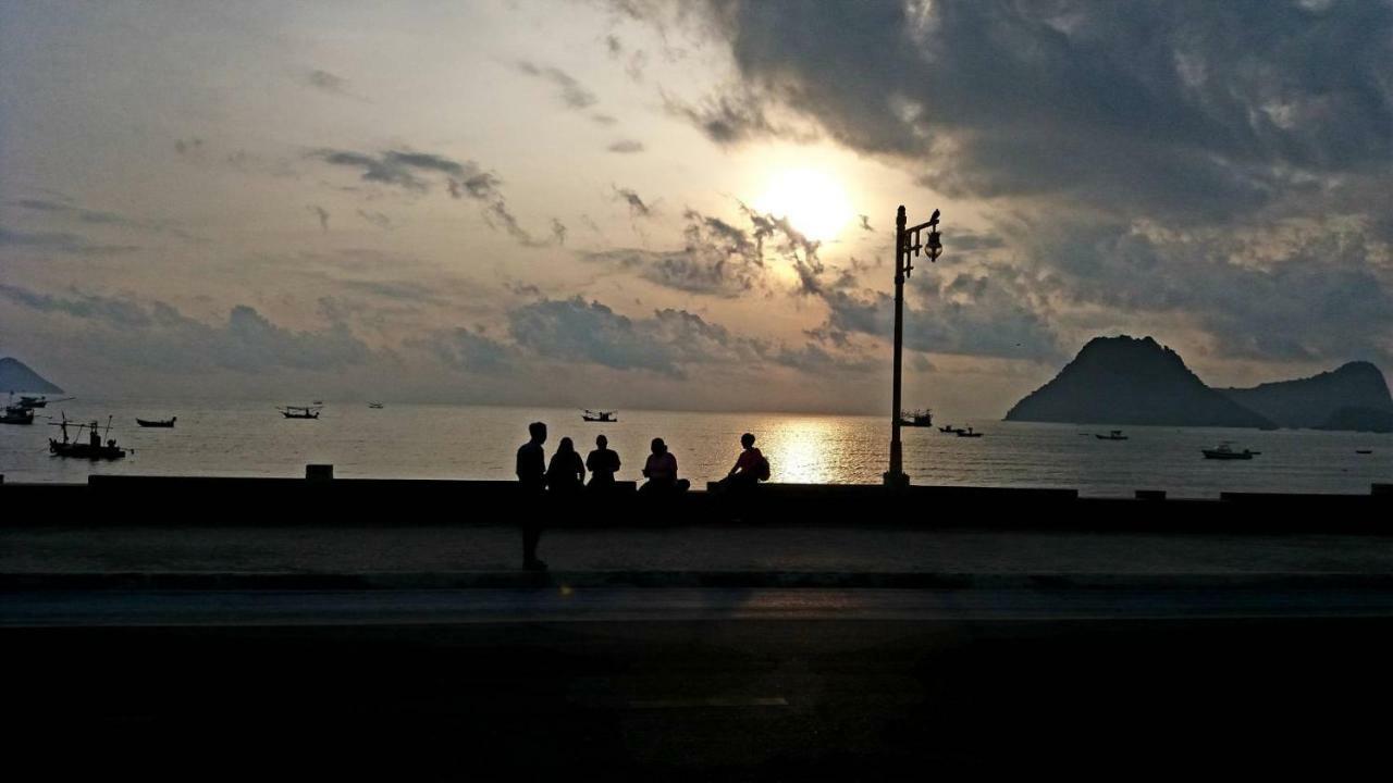 Zea Zide Hotel Prachuap Khiri Khan Esterno foto